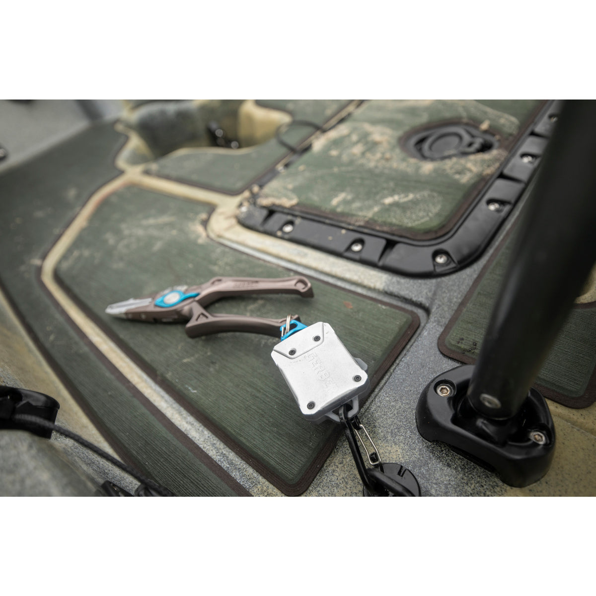 Edc Tool Gerber Gear Defender Fishing Tether - Durable Retractable Solution  &ndash Edc Tools